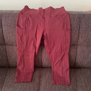 Lululemon Fast and free crop 19’ Maroon